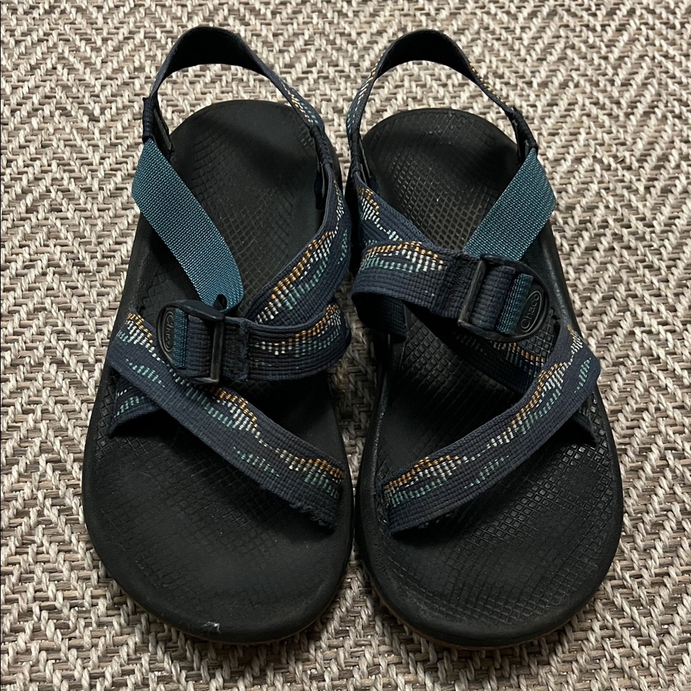 Men’s Size 11 Chacos Black and Teal Sandals with Patterned Straps